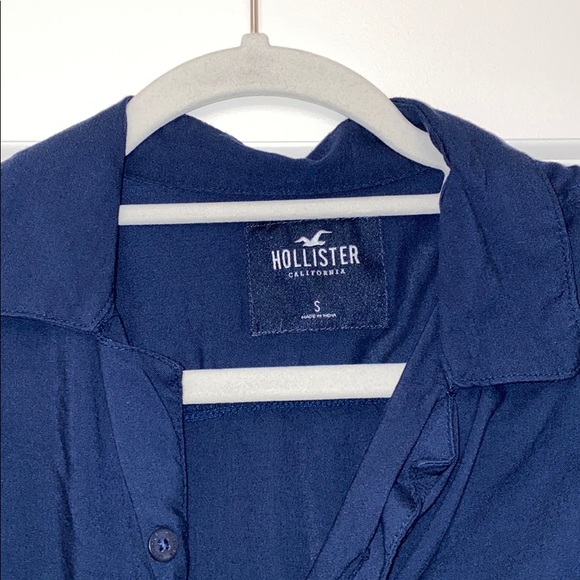 Button up - Picture 2 of 3